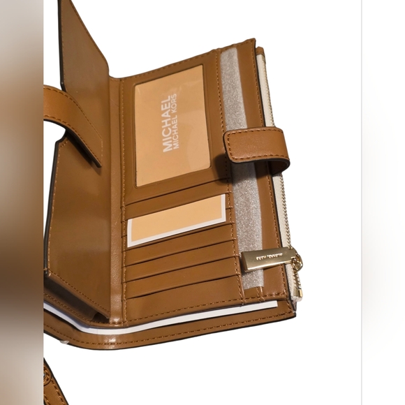 Michael Kors Jet Set Travel Large Double Zip Wristlet NWT Cream & Tan - Picture 5 of 9